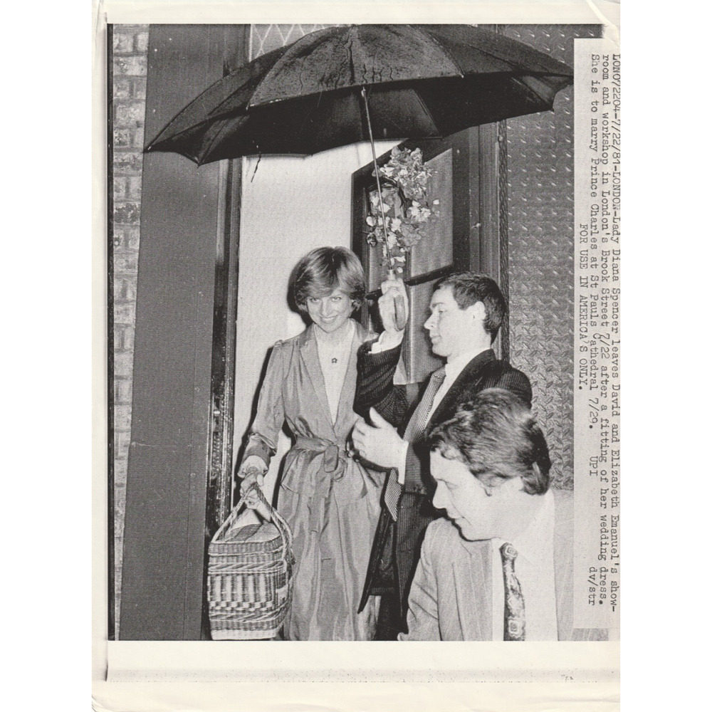 Princess Diana Original Wire Press Photo Lady Diana Spencer Leaves Emanuel Dress
